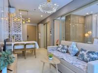 Appartamento con 2 Camere da Letto e Balcone