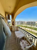 Luxury 3 bed room apartment in rehab october city compound - modern open view luxury stay - Chambres d'hôtes ‘Ezbet ‘Abd el-Ḥamîd