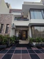 Casa Amore Urban- Cozy, Airy 4BR Family Row House - B&B Panchkula
