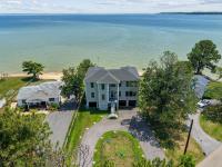 Luxury Chesapeake Bayfront Home w Private Beach - B&B Lusby
