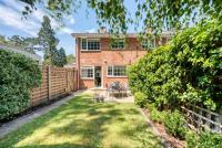 Peacock House by Spa Town Property - Spacious House in Central Warwick with Free Parking - Ferienwohnung Warwick