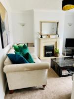 3-Bed Retreat Perfect Contractors & Leisure Stays Onsite Parking - Chambres d'hôtes Messingham