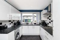 Fife Coast Stay with Parking & Garden in Rosyth - WiFi - B&B Rosyth