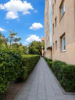Studio Putlitz Moabit - near downtown & main station - quiet & central - balcony - fast Wi-Fi - free coffee - B&B Berlín