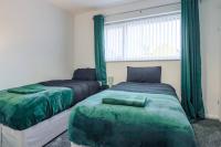Modern 2BR Home in SK14, WIFI, Parking, Sleeps 5 - Bed and Breakfast Hyde