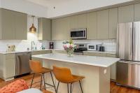 Downtown Boho Loft on Broughton St -Bikes Included - B&B Savannah