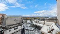 Spectacular View @ Playa 601. Rooftop Pool! - B&B Kelowna
