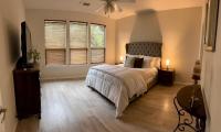 Alamo City Retreat - Wi-Fi, Parking, Self Check In - B&B San Antonio