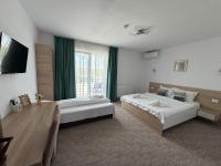 Habitación Triple con balcón