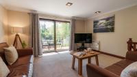 Brant Fell Hideaway, Dog-Friendly Escape At Windermere Marina Village - B&B Bowness-on-Windermere
