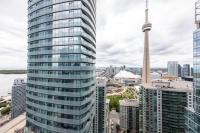 Elegant & Spacious 2BR1BA Downtown Condo withParking - Ferienwohnung Toronto