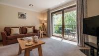 Brant Fell Hideaway, Dog-Friendly Escape At Windermere Marina Village - B&B Bowness-on-Windermere