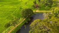 The Loft by the Lake - Bed and Breakfast Kurunegala