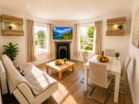 Charming Victorian one-bedroom flat in a prime location, just moments from the seafront, the i360, and the train station - Chambres d'hôtes Brighton