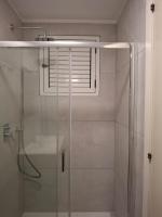 Chambre Quadruple avec Salle de Bains