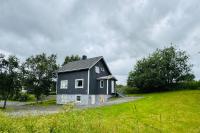 Stylish Private Rooms in Lofoten Guesthouse - B&B Leknes