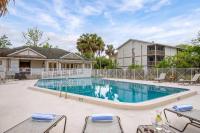 Sanctuary at Oaks - Full Kitchen , Near I75 - B&B Gainesville