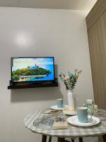 J&C Staycation 1BR Unit near Moa with Netflix - B&B Manila