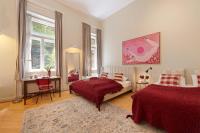 Designer 3BR Loft & Mezzanine Near Synagogue Stay - B&B Budapest