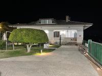 Villa Lidia & Attico degli artisti, free pets , giardino recintato e attrezzato - Chambres d'hôtes Minturno