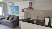 Apartmani Mijo 2 - B&B Jadranovo