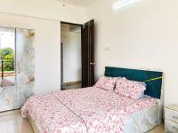 Sunset Luxe Stay Your Cozy Couple-Friendly Escape in Palava - B&B Kalyān