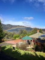 Mountain Dreaming Farm 山居 - Bed and Breakfast Cethana