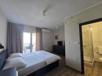Olea 1930 - Room For 2 With Sea View And a Balcony - B&B Zaton