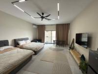 NekoNekoSpace, Youth City Nilai, Rooftop Pool - B&B Kampung Baharu Nilai
