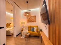 NEW! Designer flat with private patio in Triana - B&B Sevilla