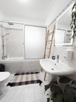 Habitación Familiar con baño compartido