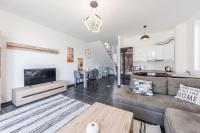 Coastal Haven Talea by PikHost - B&B Tale
