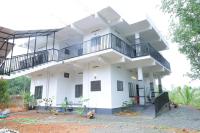 Monica kakkoor Bulls - Bed and Breakfast Piravam