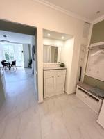 Vrsovice Square View Apartment - B&B Prague