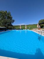Hanul Haiducilor - Bed and Breakfast Şendreni