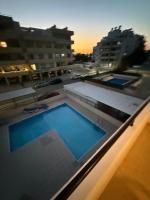 Lux Family Suite & Pool - Bed and Breakfast Larnaca