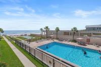 208 - Poolside 2 BR Great Ocean View - B&B New Smyrna Beach