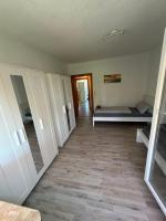 Appartamento con 4 Camere da Letto e Balcone 