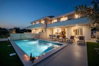 Pool Villas Pastura - Bed and Breakfast Novalja