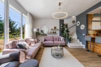 Coastal Bloom Villa Garden & BBQ by PikHost - Bed and Breakfast Draç