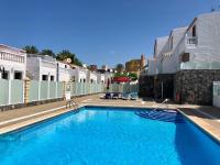 Loft house with rooftop terrace - Bed and Breakfast Playa de las Américas