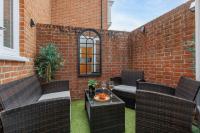 Angel Mews by Grandeur Property - Close to Poole Quay with Parking - Bed and Breakfast Poole