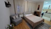 Apartman L&P - Free private parking - B&B Novi Sad