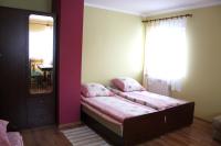 Vierpersoonskamer met Gedeelde Badkamer