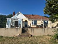 Spacious family Bungalow with beautiful views - Chambres d'hôtes Draycott