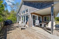 Changing Shores Peaceful Lakefront Escape - B&B Tobermory