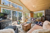 Changing Shores Peaceful Lakefront Escape - B&B Tobermory