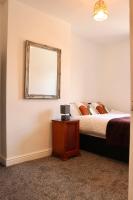 Budget Friendly 2 Bed Featured House with Parking - Chambres d'hôtes Belle Isle