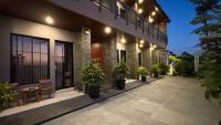 10 Living House - B&B Kapal
