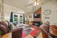 Waterfront Condo Near Oaklawn & Downtown Hot Springs - B&B Hot Springs